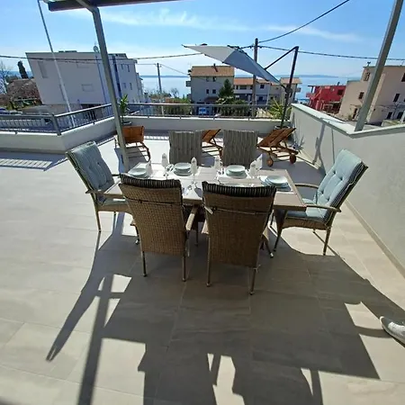 Luxury Cvita * Podstrana